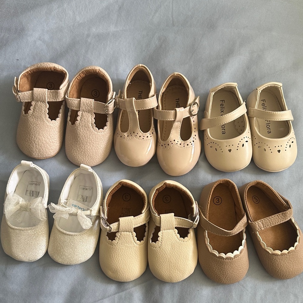 6 pairs of infant shoes- hardly worn. Sizes 6-12 months.